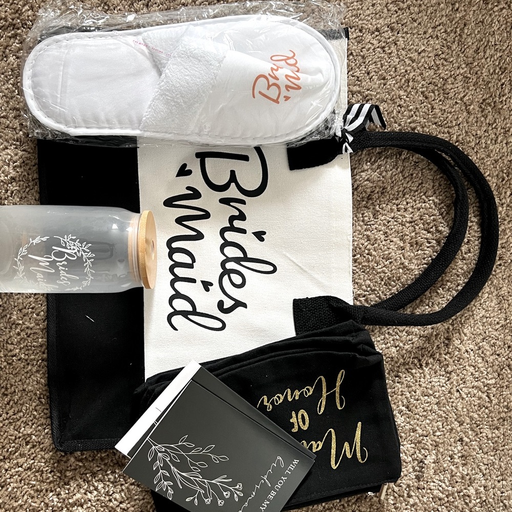 Bridesmaid proposal gifts